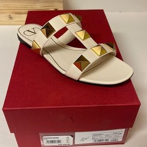 Brand New Valentino Sandals